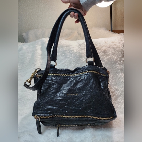 Givenchy Pandora Black distressed leather bag - Picture 3 of 16